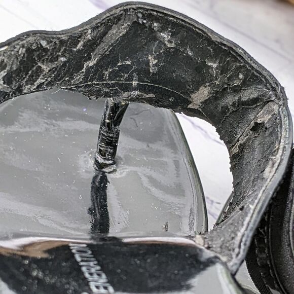 BCBGeneration Black Patent Leather Queenie Platform Wedge Thong Sandals - Picture 9 of 10